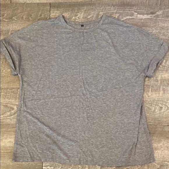 Gray Crewneck Cuffed Short Sleeve Women's Casual Top size Large - Picture 1 of 3